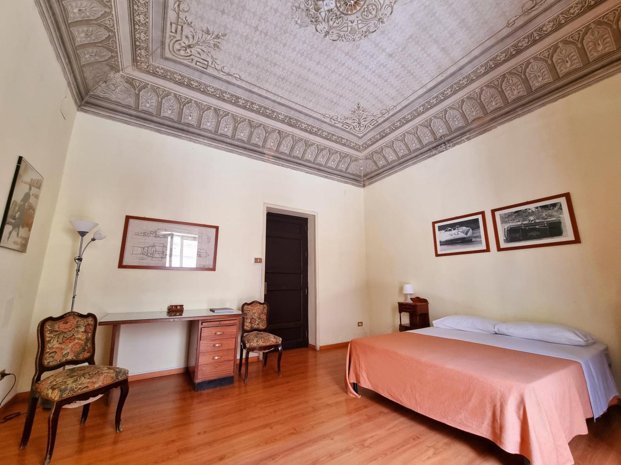 Piazza Politeama Apartment Палермо Екстериор снимка
